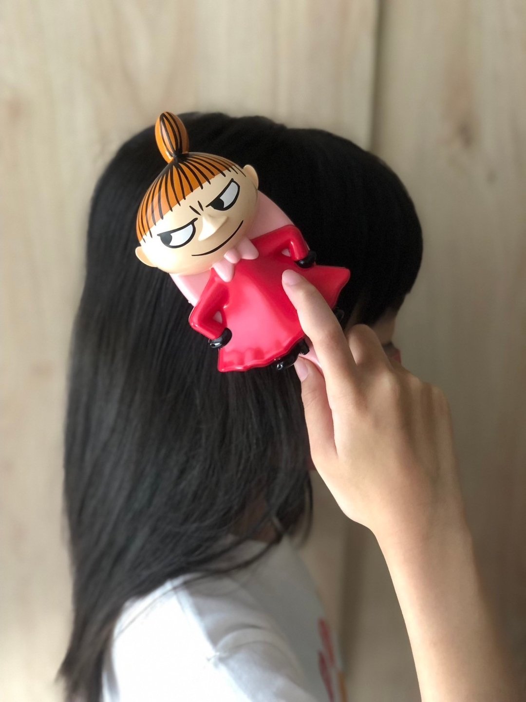 【MOOMIN】立体气垫按摩梳 - 彩妆刷具/镜子/梳子 - 塑料 