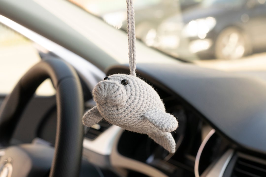 Stuffed manatee car accessory, rear view mirror charm, pendant, 平安車掛, 针织玩具 汽車用品 - 吊饰 - 棉 灰色
