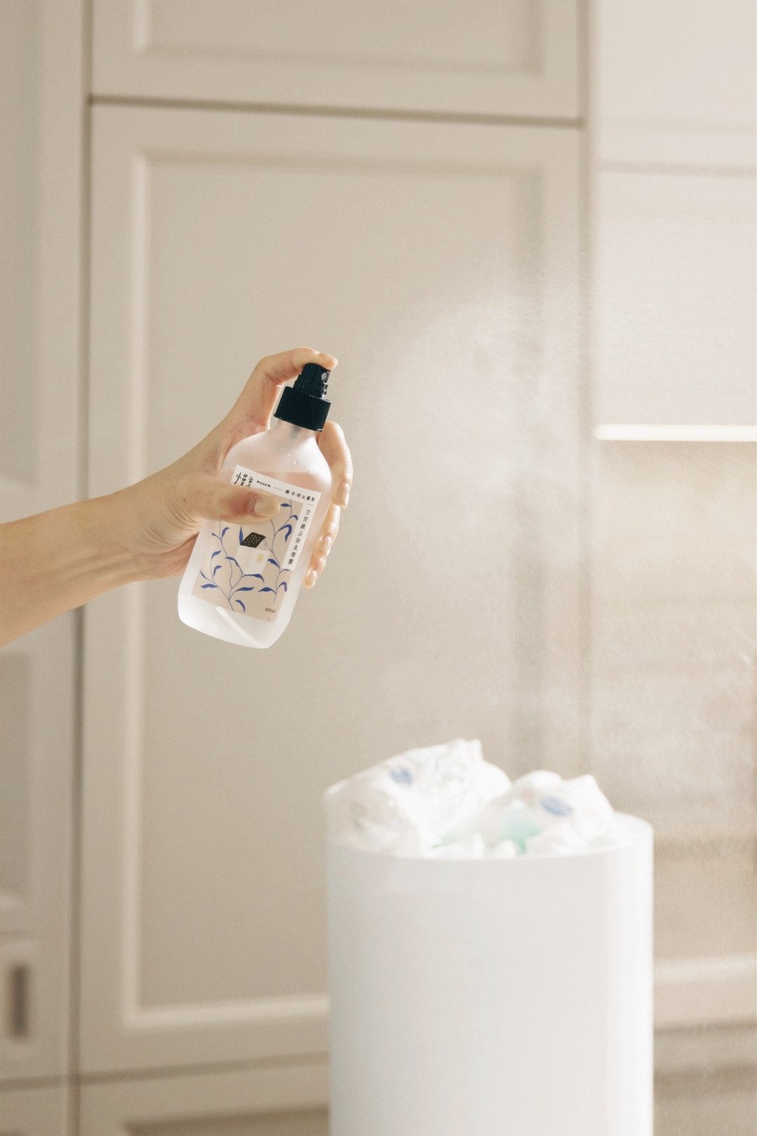 空间织品除臭喷雾300ml(北美荆芥与花梨木款、佛手柑与罗勒款) - 香薰/精油/线香 - 其他材质 