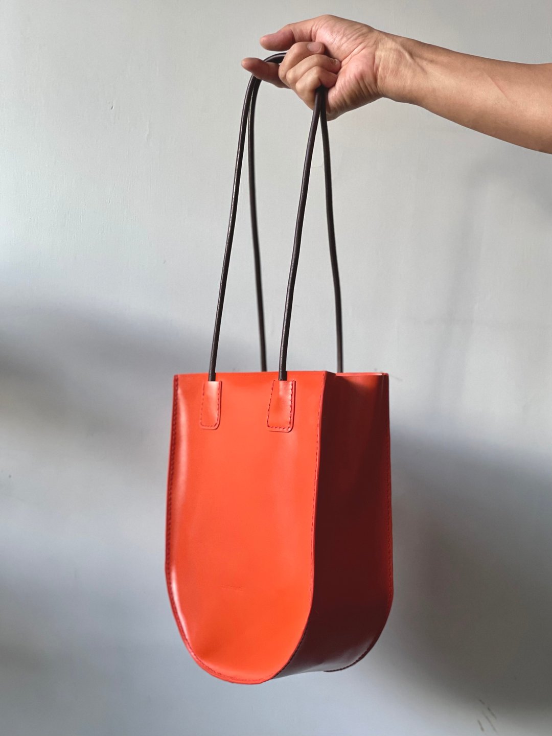 Zemoneni 圆底托特包 侧背包 随身包 tote bag 有拉链款 - 手提包/手提袋 - 真皮 橘色