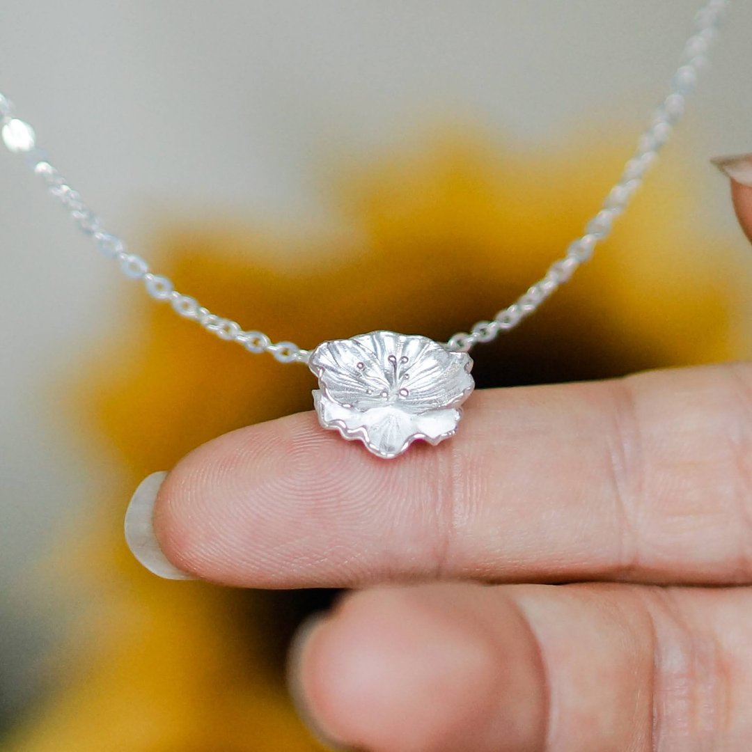 Poppy Flower Pattern Necklace Silver Filigree AG925 | Jewelry Art Studio - 项链 - 银 银色
