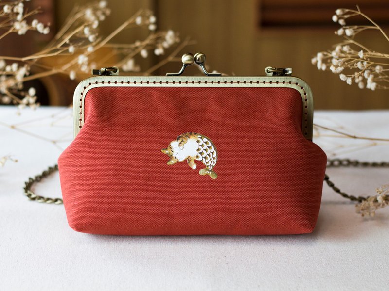 【定制化礼物】猫鱼口金包/侧背包/手机包_手工绘制 - 侧背包/斜挎包 - 其他材质 多色