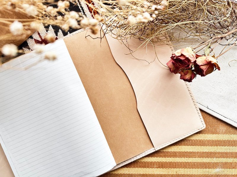 A5书套 好好缝 皮革DIY材料包 bookcover 书衣 笔记本套 DIY 文具 - 皮件 - 真皮 卡其色