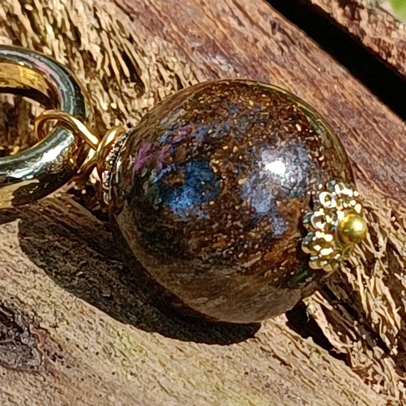 古铜辉宠物水晶吊饰/ 水晶吊饰/ 宠物吊饰 - 订制抱枕/饰品 - 半宝石 