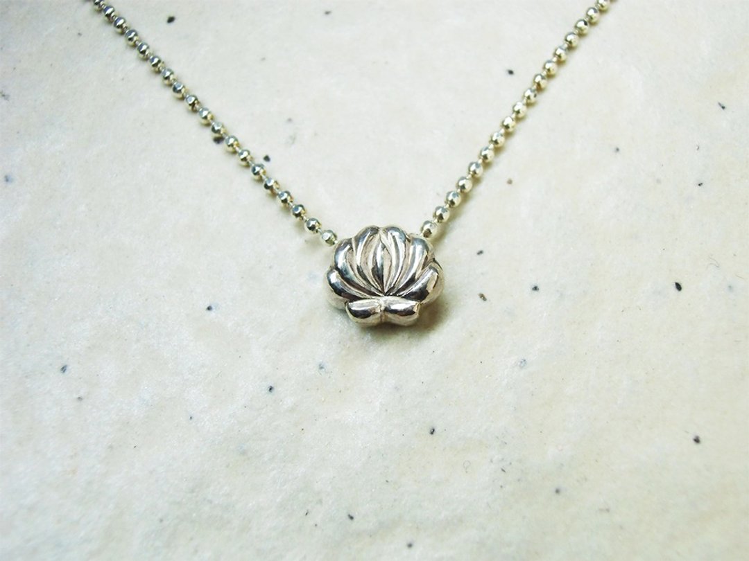 Hungarian embroidered flower necklace Silver 925 - 项链 - 其他金属 银色