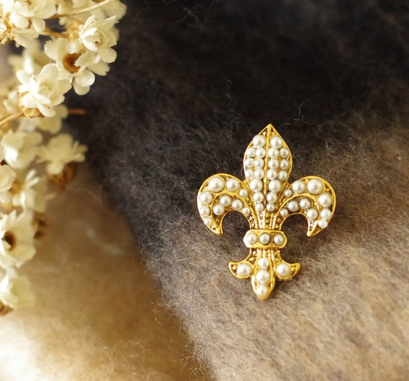 古董 Vintage- 金色 fleur-de-lis 法国国花鸢尾花珍珠别针胸针 - 胸针 - 其他金属 金色
