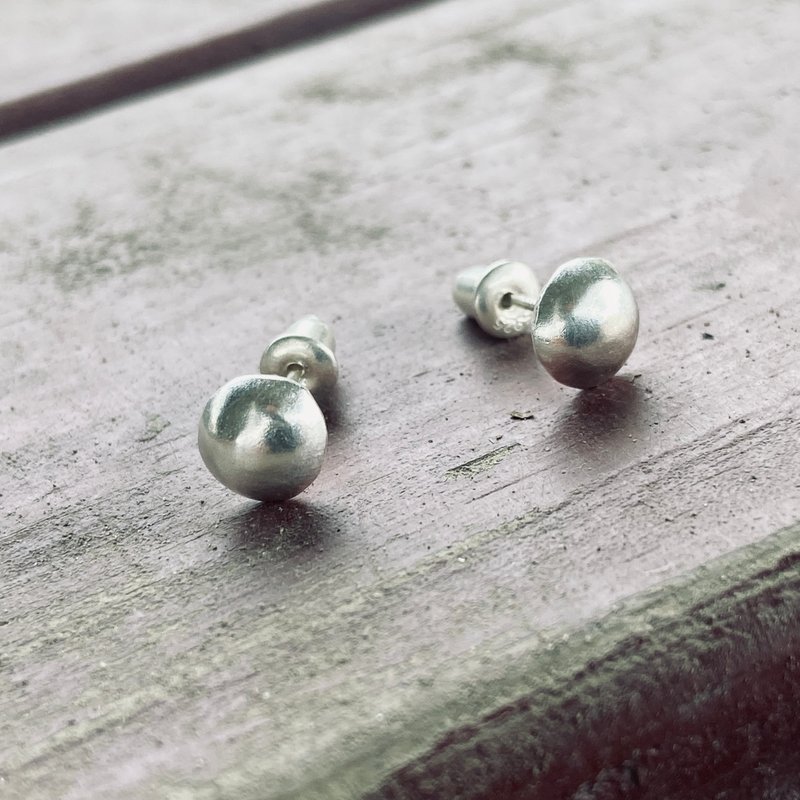 纯银 半圆球 耳针 定制化姓名 S143 - 耳环/耳夹 - 纯银 银色