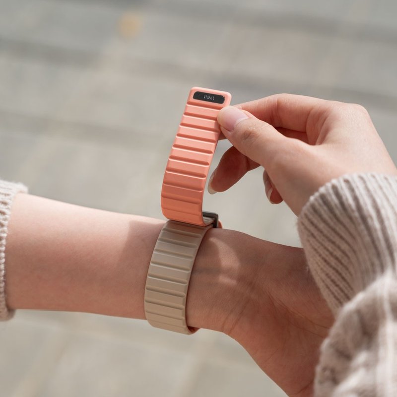 Revix EVO Apple Watch 双色防水硅胶磁吸表带-粉米 - 表带 - 硅胶 粉红色