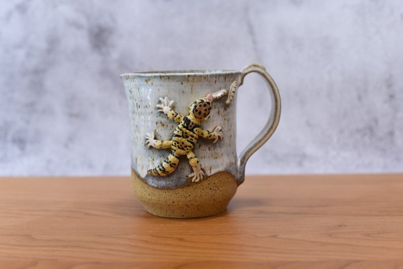 帽纹守宫400cc白釉倒水壶 - 茶具/茶杯 - 陶 