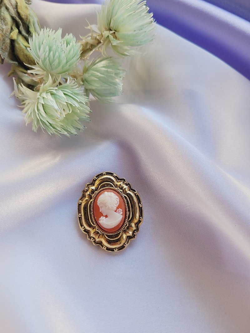 美国西洋古董饰品 / 维多利亚 典雅仕女cameo 复古框 胸针/别针 复古首饰 - 胸针 - 其他金属 