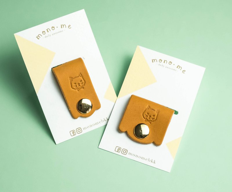 SET for 2 -Cable organizer, Kitty cat, leather cord wrap, earphone holder made from leather, free personalized name stamp - 耳机 - 真皮 