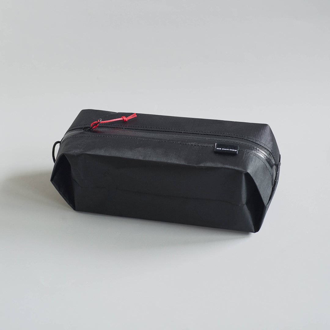OR THIS WAY Utility Zip Pocket - กระเป๋าซิปใส่ของอเนกประสงค์ - Black - L - 其他 - 防水材质 黑色