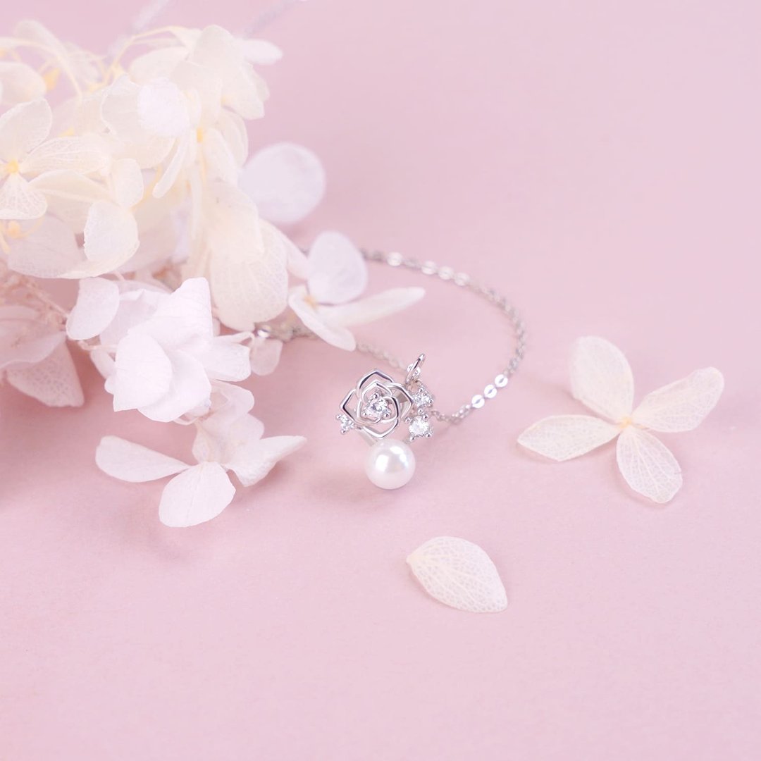 L'amour 浪漫玫瑰珍珠项链 (白金色) - 项链 - 纯银 