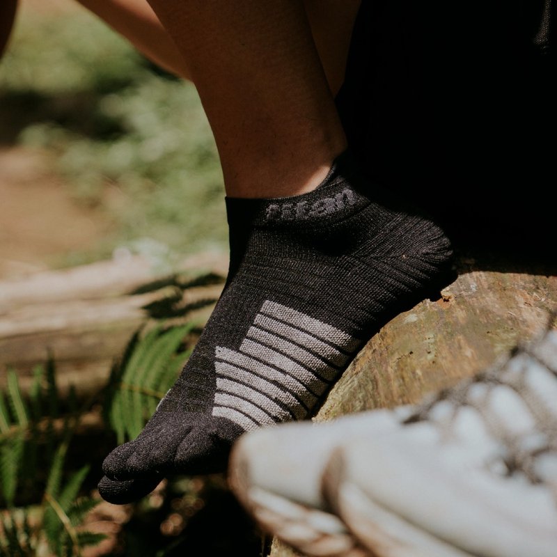 五趾薄型跑袜 Elite 踝型 - 袜子 - 尼龙 黑色