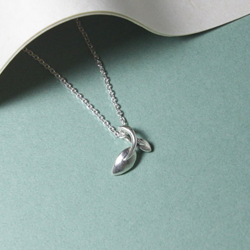 植物系列--兄弟叶项链 - 锁骨链 - 纯银 银色