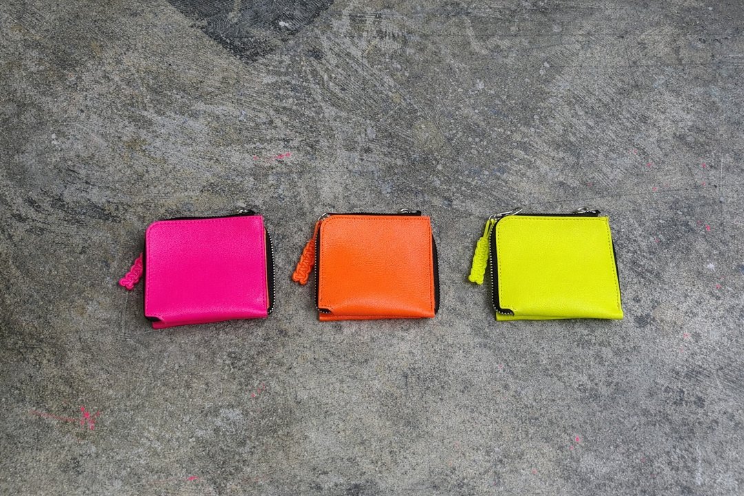 neon w wallet (CJ26001) Official Store Exclusive - 皮夹/钱包 - 真皮 多色