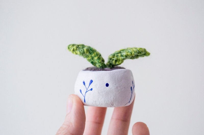 Miniature Knitted Plant - home decor - 摆饰 - 其他材质 多色