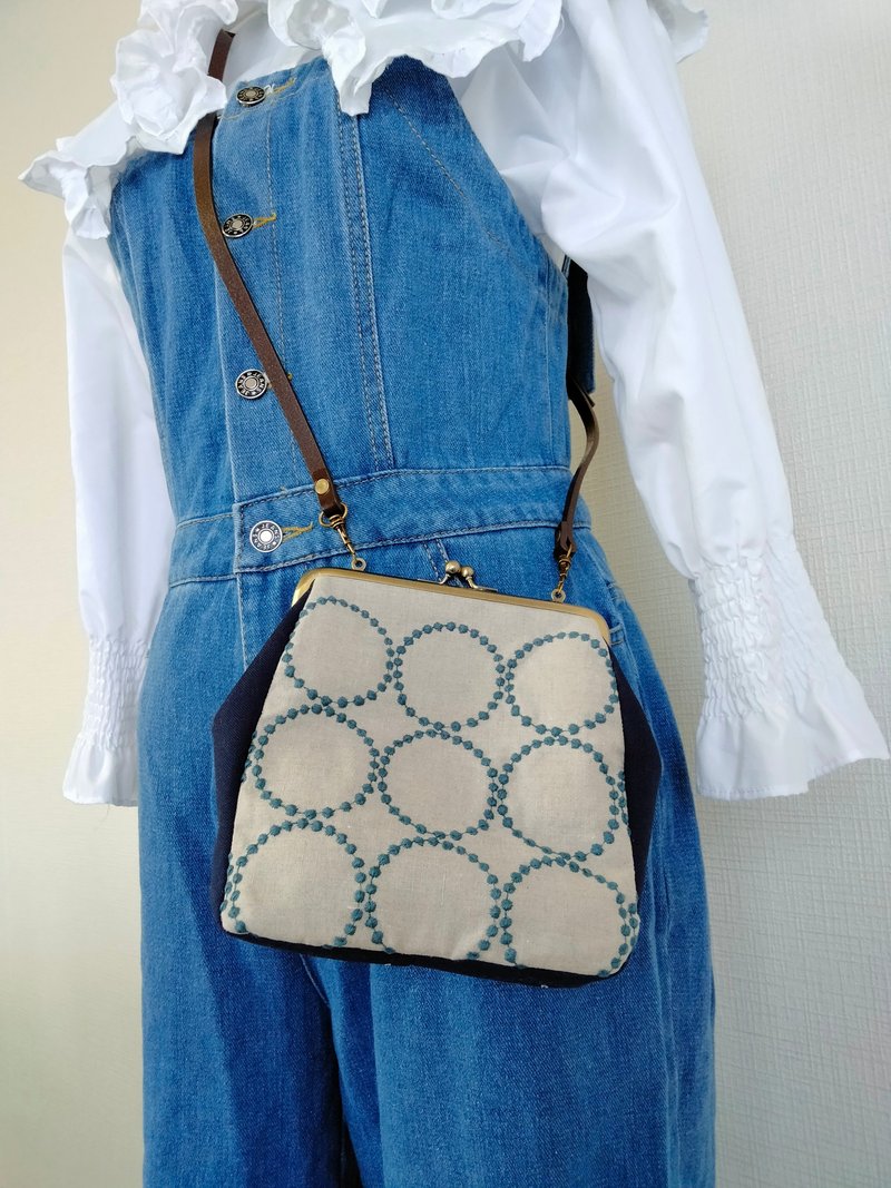 minä perhonen tambourine 口金斜背包 - 侧背包/斜挎包 - 棉．麻 灰色