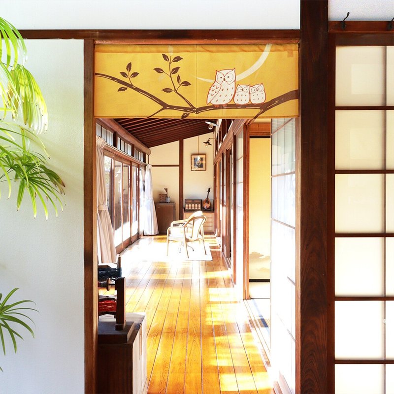 【预订】日本制 猫头鹰家族短门帘 - 门帘/门牌 - 聚酯纤维 黄色