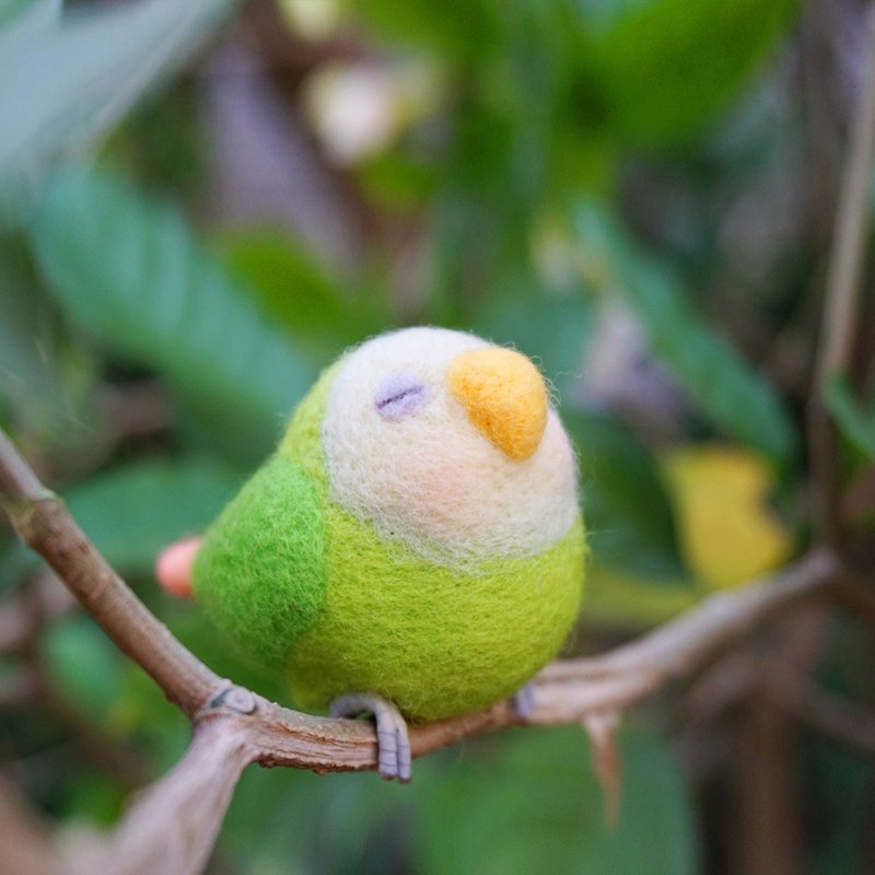 一只有想法的鸟 - 羊毛毡绿色鹦鹉 摆饰背包别针钥匙链圣诞礼物挂 - 摆饰 - 羊毛 绿色
