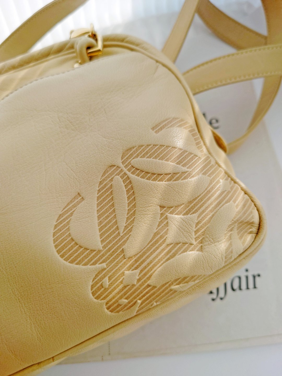 中古包 Loewe 奶油 链条包托特包单肩包肩背包单肩袋侧背包通勤包 - 侧背包/斜挎包 - 真皮 卡其色