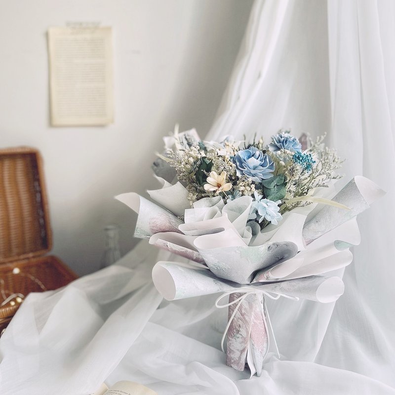 母亲节花束系列 | 静谧优雅蓝 / 附赠PVC透明梯型袋 永生花 - 干燥花/捧花 - 植物．花 