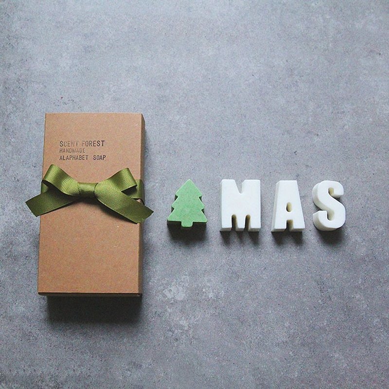【圣诞礼物】英文字母手工皂-4pc礼盒组 圣诞树款 交换礼物 - 肥皂/手工皂 - 其他材质 绿色