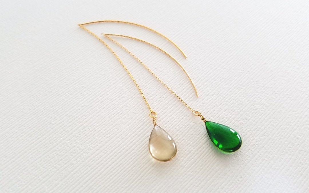colour dew pierced or clip-on earrings in your favorite colour - 耳环/耳夹 - 树脂 多色