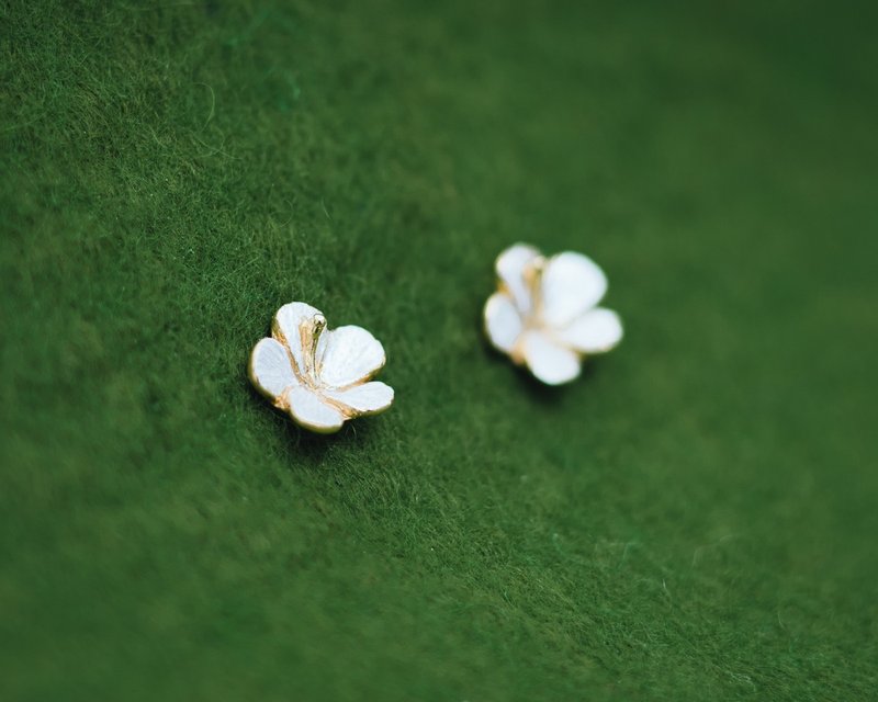 Hibiscus earrings - flower earrings - Japanese -  Non-allergenic - 耳环/耳夹 - 其他金属 金色