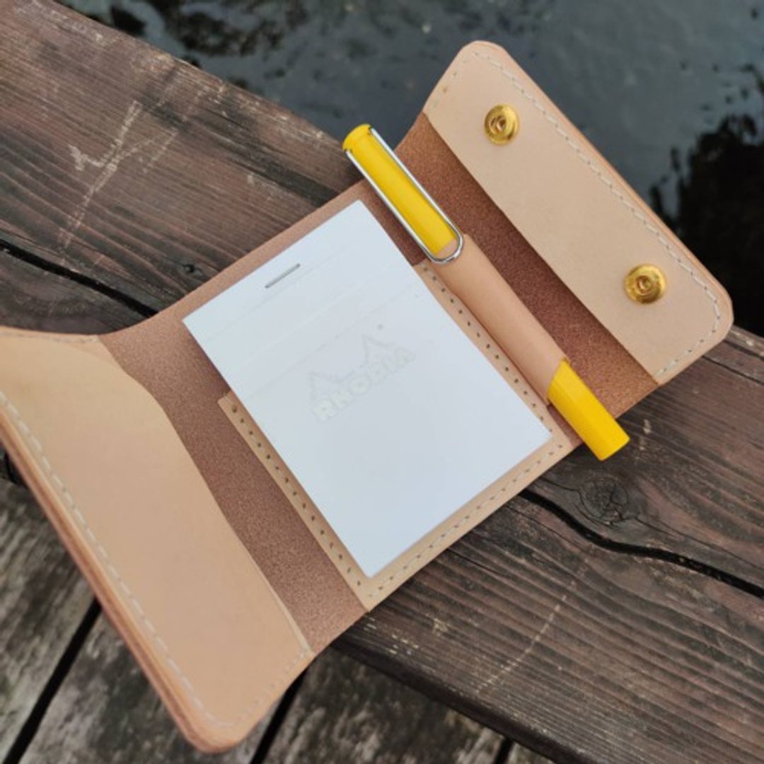 创意灵感必备 昭南鞍革 Rhodia 笔记本真皮套 植鞣原色皮革 - 耳环/耳夹 - 真皮 卡其色