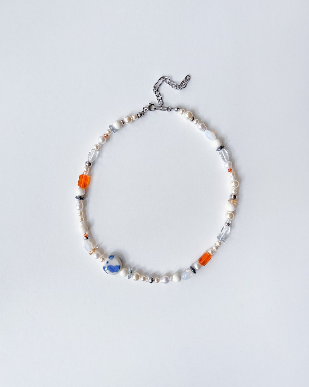陶瓷x玻璃 乳牛糖珠派对项链 蓝紫x橘 Ceramic Glass Necklace - 项链 - 玻璃 橘色