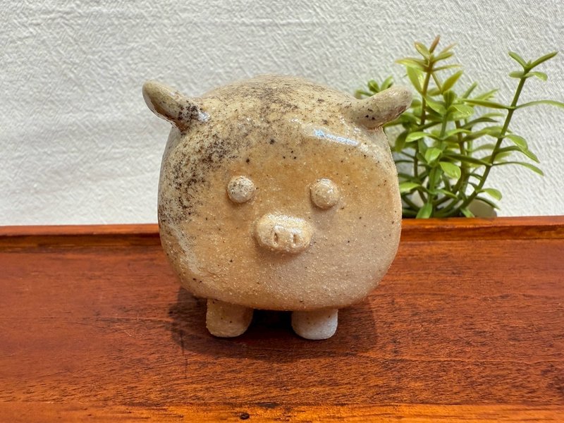 柴烧吐司猪 - 摆饰 - 陶 黄色