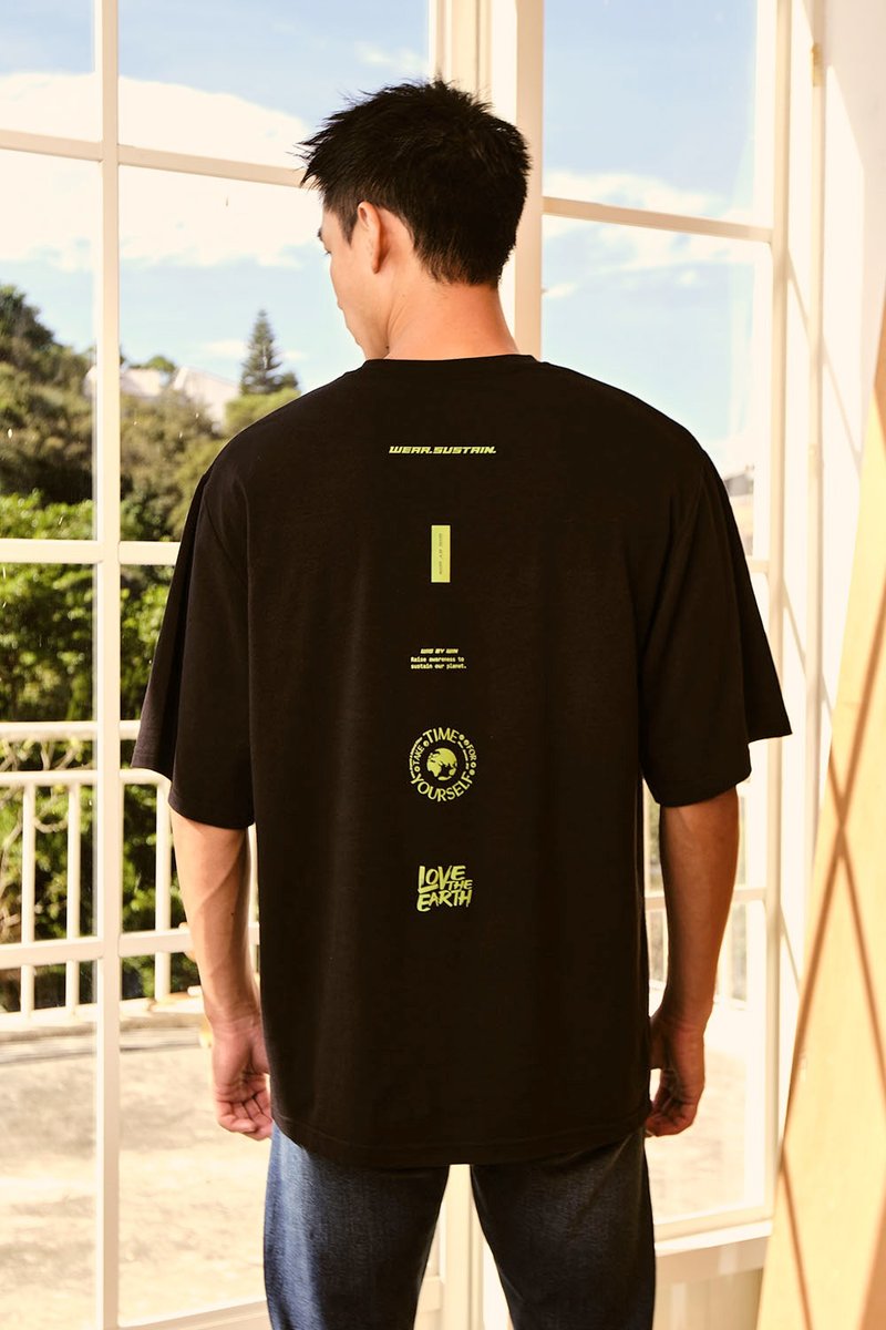 川衣见休闲男款潮TEE (宽版) - 男装上衣/T 恤 - 其他材质 