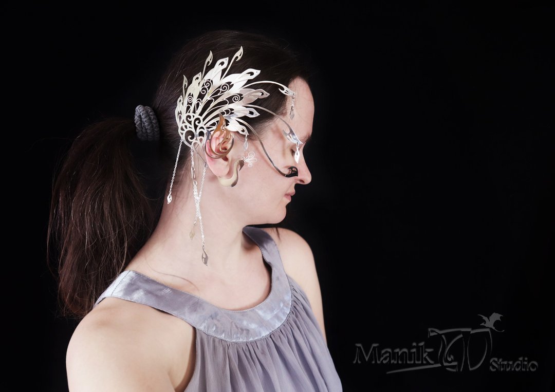 Ear Cuff Peacock | Carnival decorations | Wedding hair ornaments - 耳环/耳夹 - 其他金属 银色