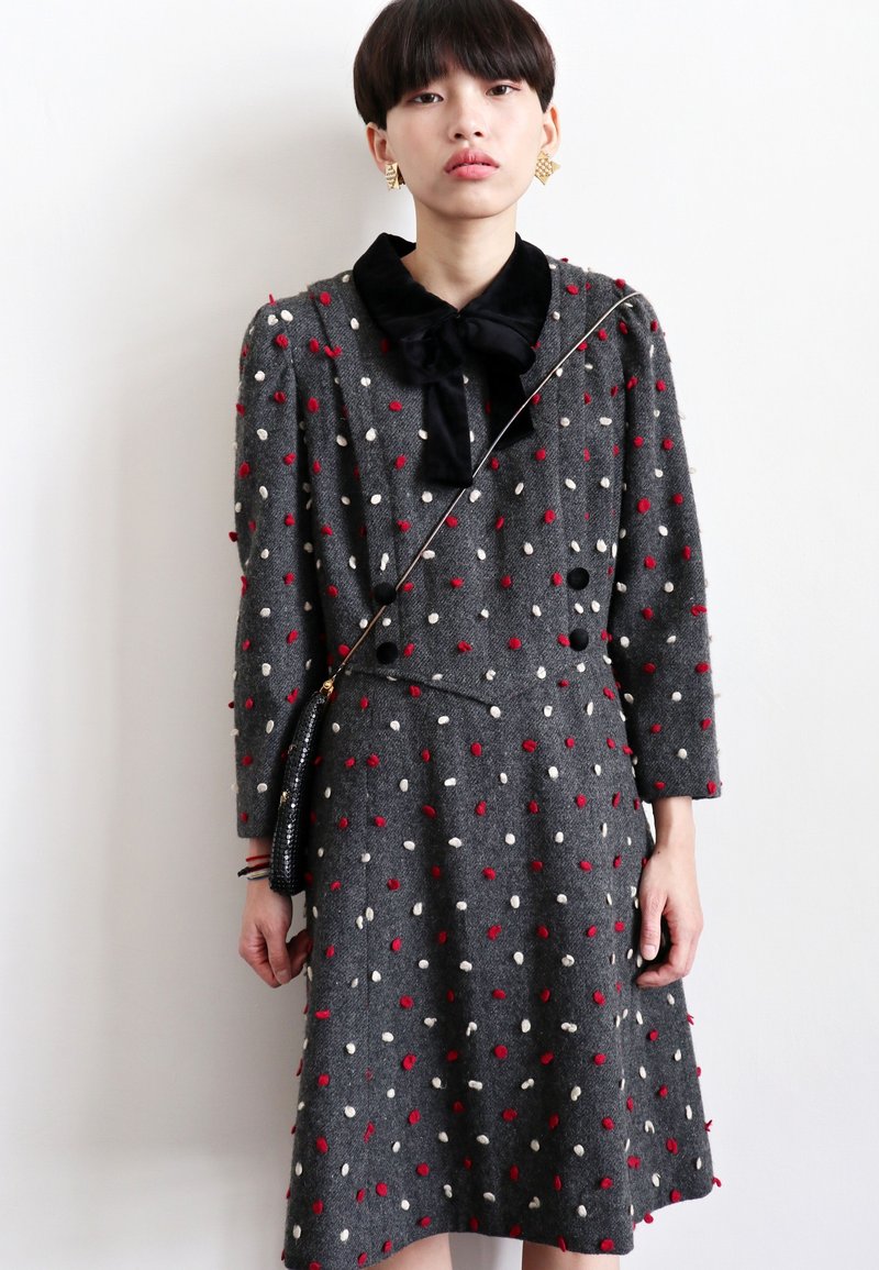 南瓜Vintage。古着立体球球领结厚料洋装 - 洋装/连衣裙 - 羊毛 