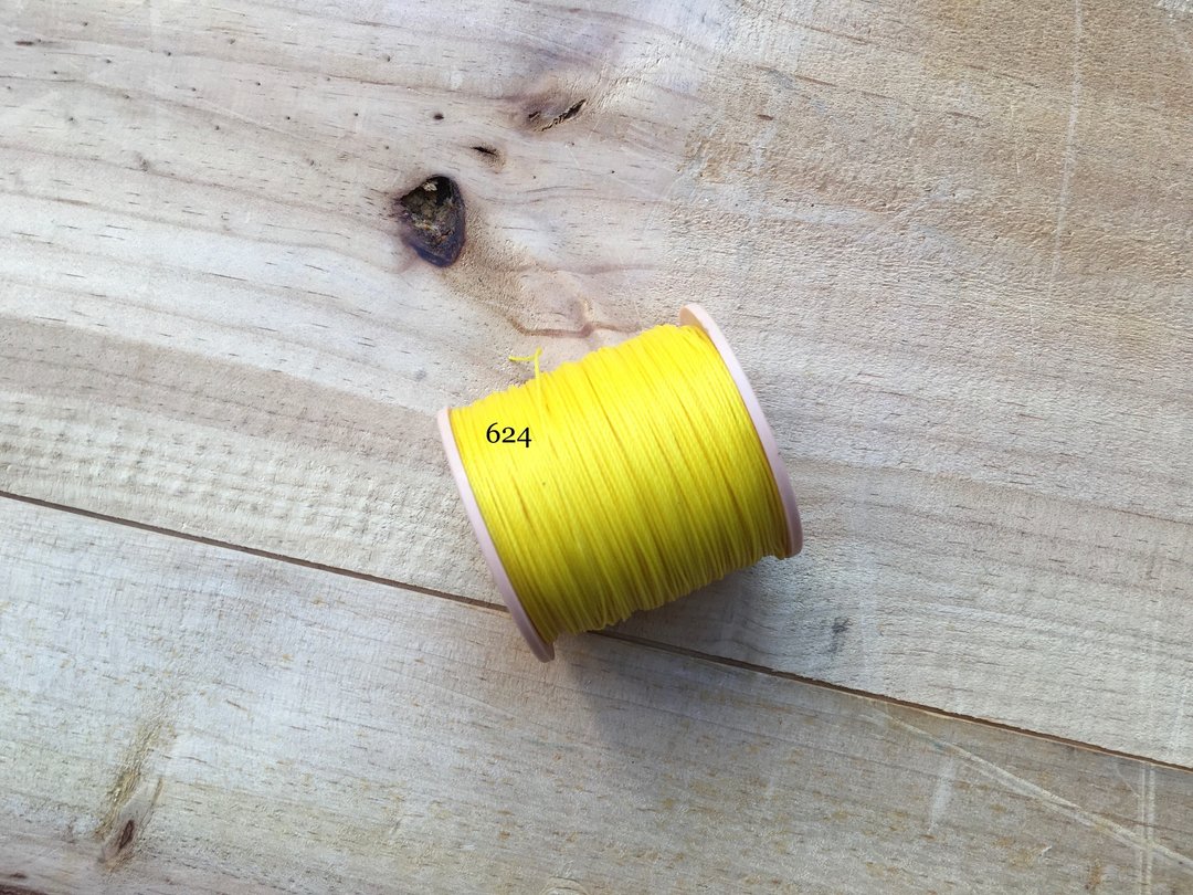 南美制手缝圆蜡线 【#624金黄色】 0.65mm 30米 48色选择 蜡线 手缝线 圆蜡线 皮革工具 手工皮革 皮革配件 皮革DIY Leatherism 港产皮革 - 编织/刺绣/羊毛毡/裁缝 - 棉 黄色