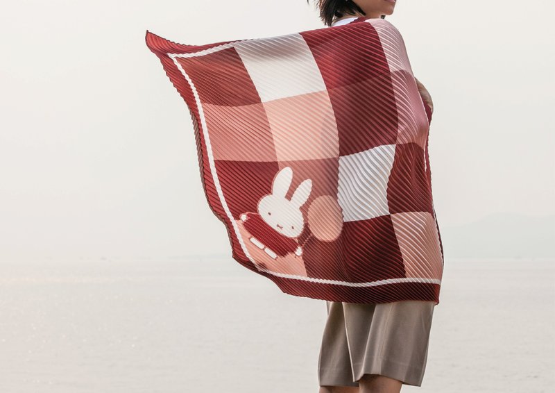 【Pinkoi x miffy】Errorism 皺摺圍巾 - 围巾/披肩 - 其他人造纤维 