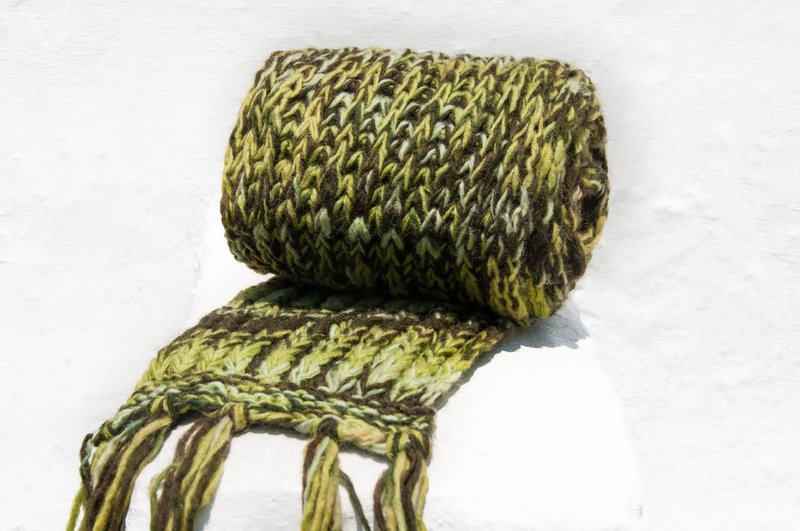 手织纯羊毛围巾/针织围巾/钩织条纹围巾/手工针织围巾-条纹渐层绿 - 围巾/披肩 - 羊毛 绿色