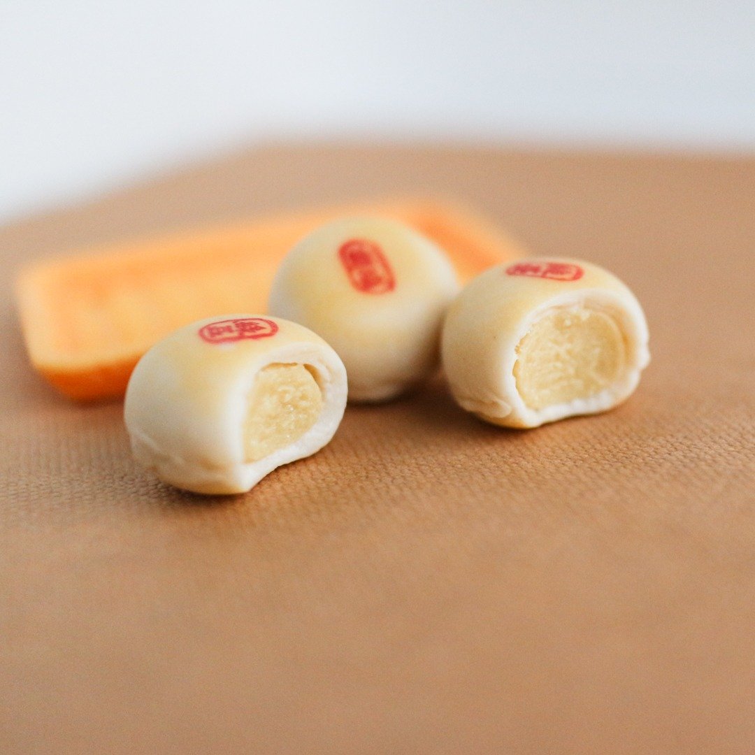 绿豆椪 咬一口 单颗 单耳 耳环 中秋节 mooncake 黏土人 袖珍 - 耳环/耳夹 - 粘土 黄色