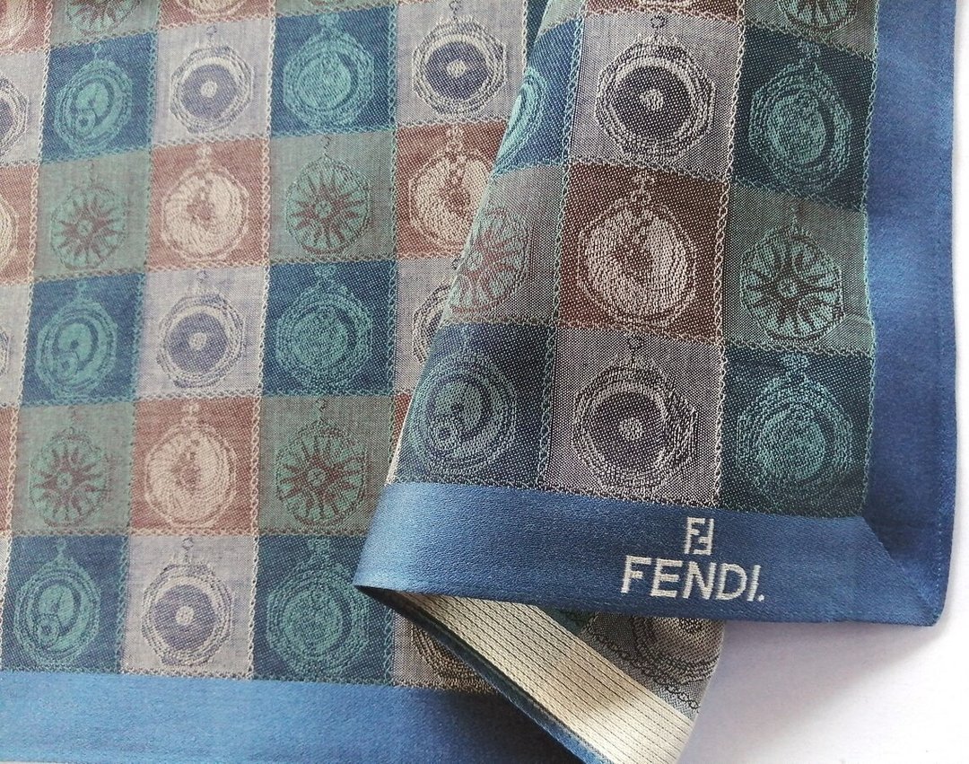 Fendi 古着缇花手帕 – 格纹奖章 18.5 x 18 英寸 - 手帕/方巾 - 棉 蓝色