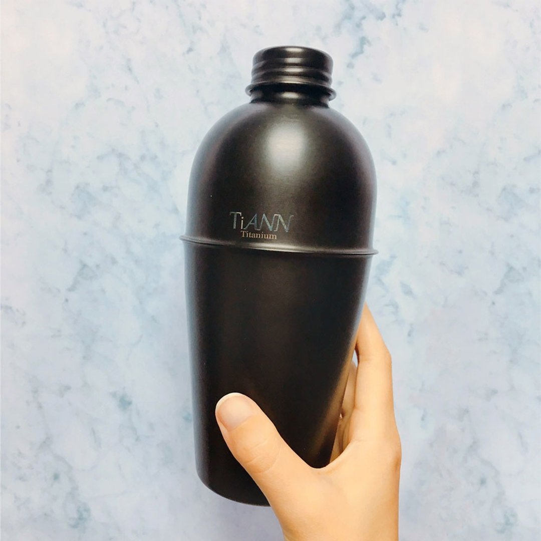 纯钛水壶 酒壶(尊爵黑) 750ml - 咖啡杯/马克杯 - 其他金属 黑色