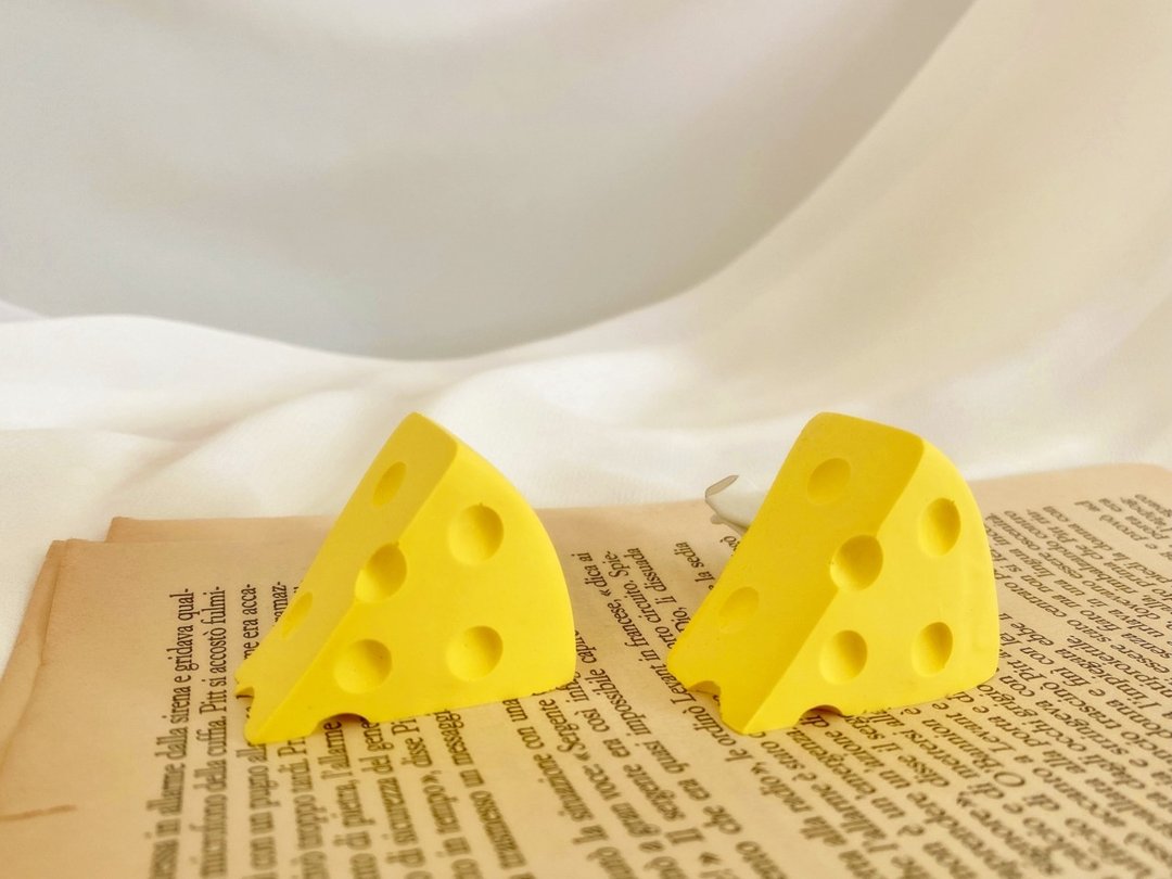 Say cheese! 起司造型扩香车夹 车用扩香夹 单入 - 香薰/精油/线香 - 其他材质 黄色