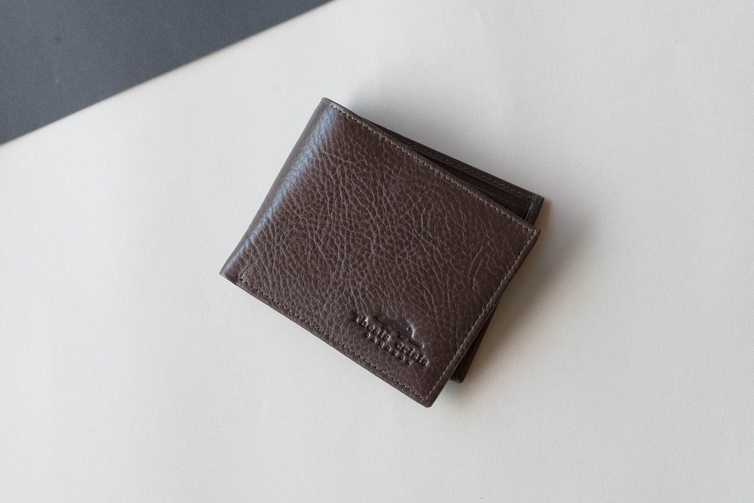 SHORT WALLET MADE OF VEGETABLE TANNED COW LEATHER FROM THAILAND-DARK BROWN - 皮夹/钱包 - 真皮 咖啡色