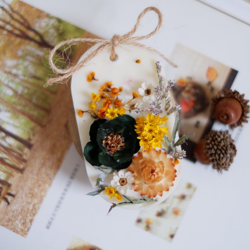 未完待续 | 干燥花 香氛烛片 薰香砖 大豆蜡 交换礼物 婚礼小物 礼物 送礼 婚礼布置 伴娘礼 居家摆饰 摄影 道具 办公室 疗愈小物 (甜橙香味) 现货 - 香薰/精油/线香 - 植物．花 黄色