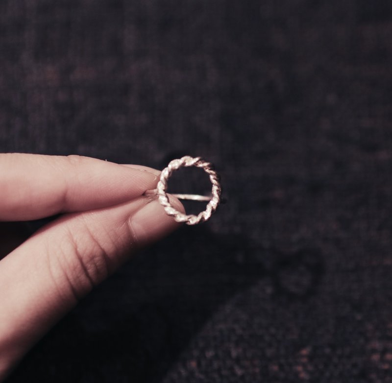 MU  女仕 Lady s 系列 Twise麻花戒指  925纯银 - 戒指 - 纯银 银色