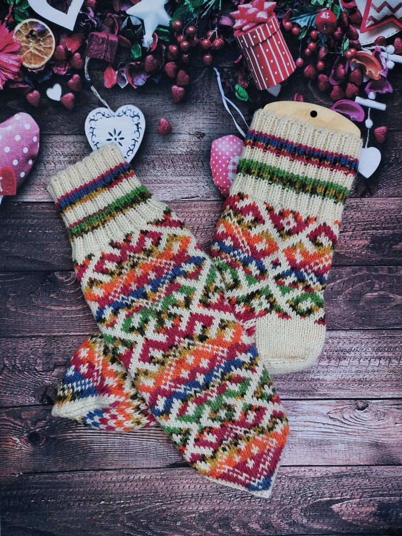 Women's Handmade Wool Socks with a Multicolored Pattern - 袜子 - 羊毛 多色