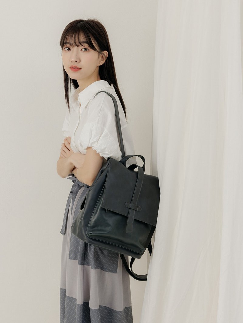 supportingrole 中型率性简单多分层方形真皮后背包 黑 - 后背包/双肩包 - 真皮 蓝色