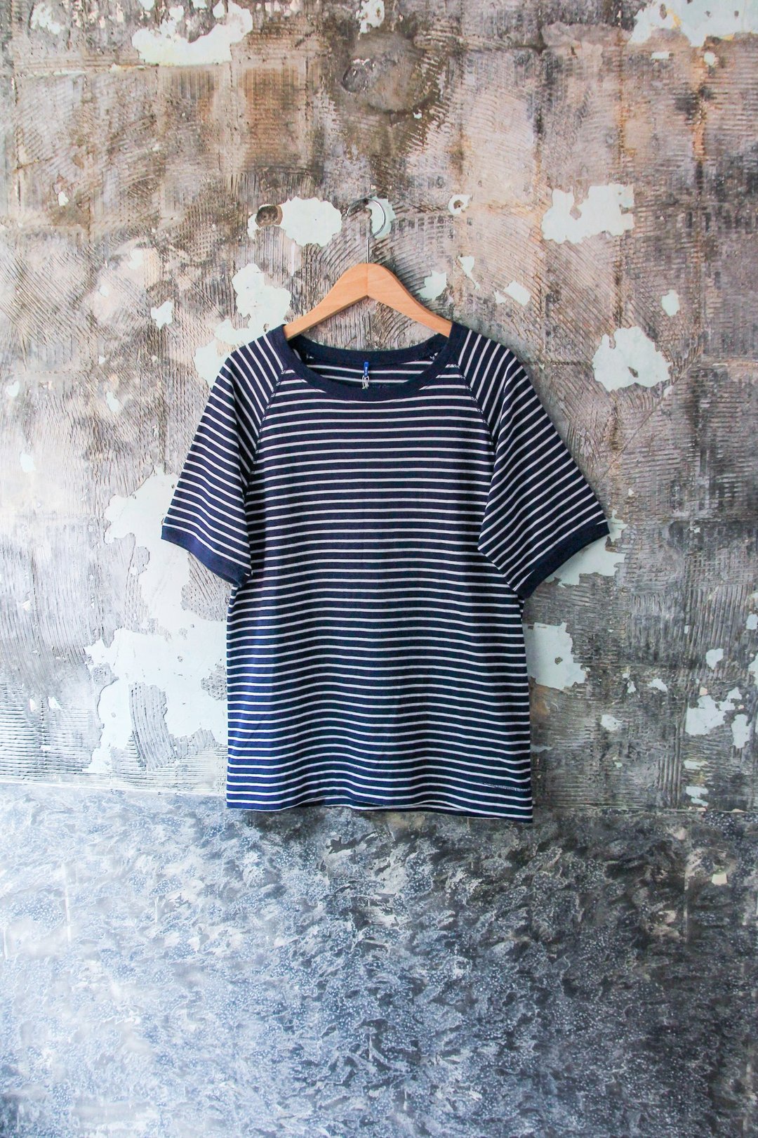 袅袅百货公司-新品 GOOD ON 深蓝横条棉质上衣 - 女装上衣 - 棉 