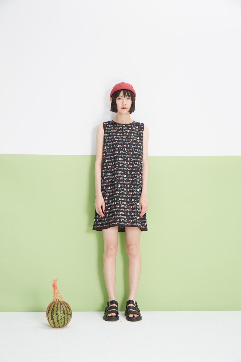 橡果，后绑带洋装 - 洋装/连衣裙 - 棉．麻 黑色