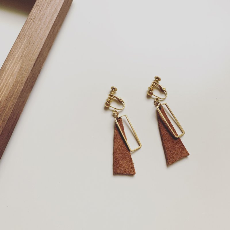 流浪咖几何垂坠耳夹 麂皮 黄铜 手工 - 耳环/耳夹 - 真皮 
